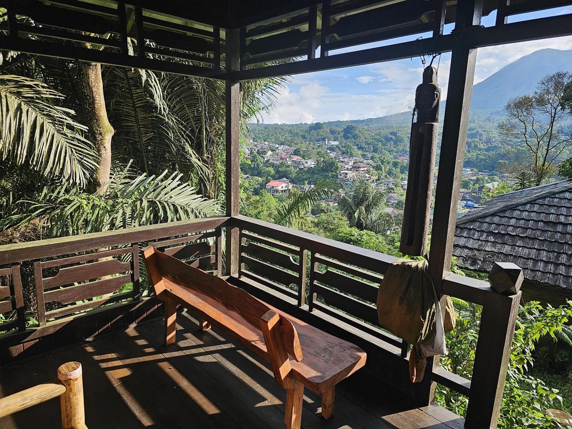 Rimba Eco Resort Tomohon Exterior photo